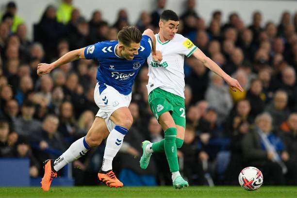 持者感到困 持者感到困